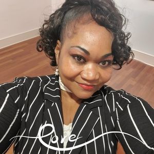 Meet your Posher, Annette